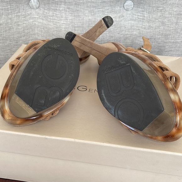 BCBGeneration - BG- Blink - Powder Blush Suede - Pre-owned - Picture 5 of 7